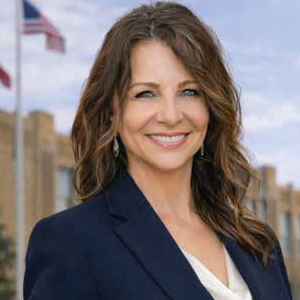 Dr. Tracy Stone