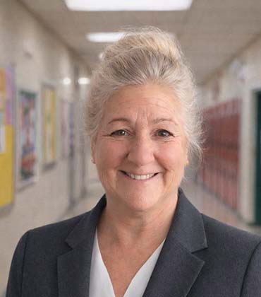 Dr. Lea Damisch Dr. Lea Damisch